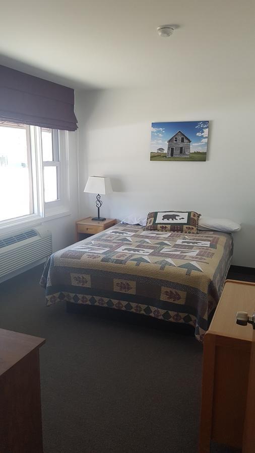 Pinawa Motel 외부 사진